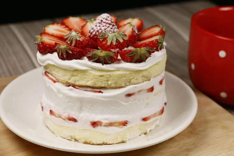 Strawberry Shortcake Cake Recipe